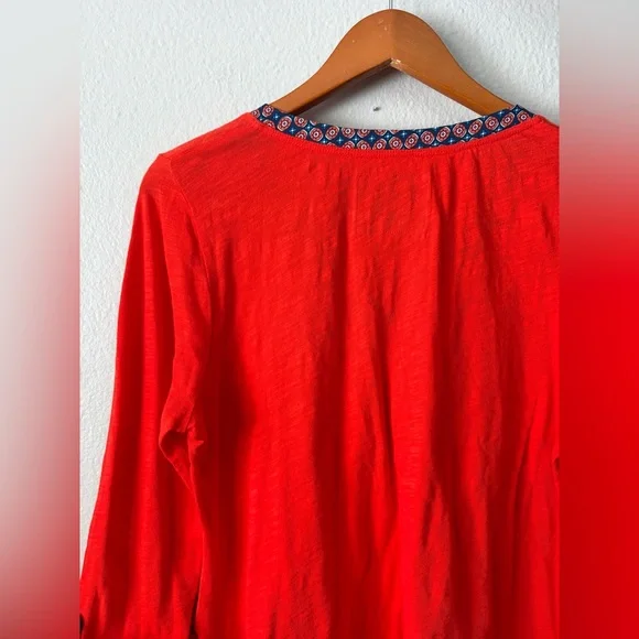 Anthropologie Postmark Ruffle Front Henley Top Red Orange Blue Women’s Medium - Picture 5 of 9